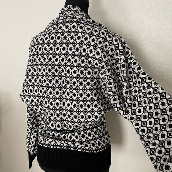 NWT Anthropologie Floral Sweater Shrug Set - Picture 13 of 15